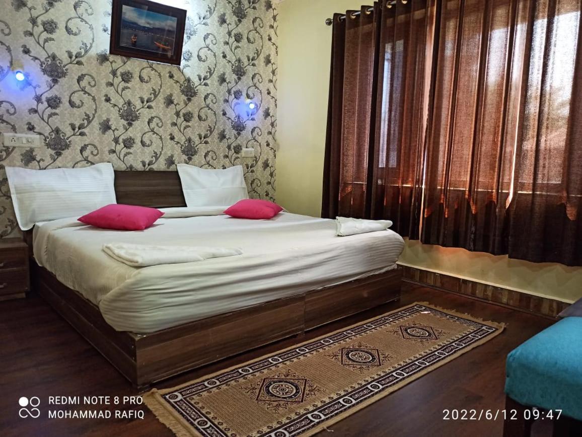 Hotel Curio'S All Seasons Srinagar  Luaran gambar
